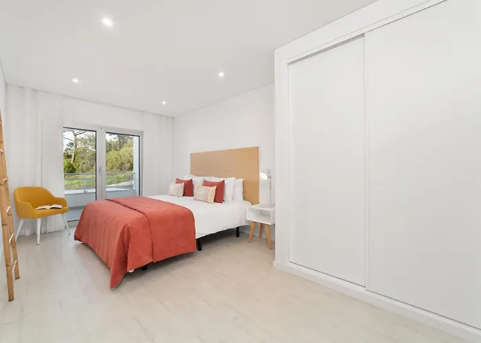 Sunset Views - By Sch Nazaré